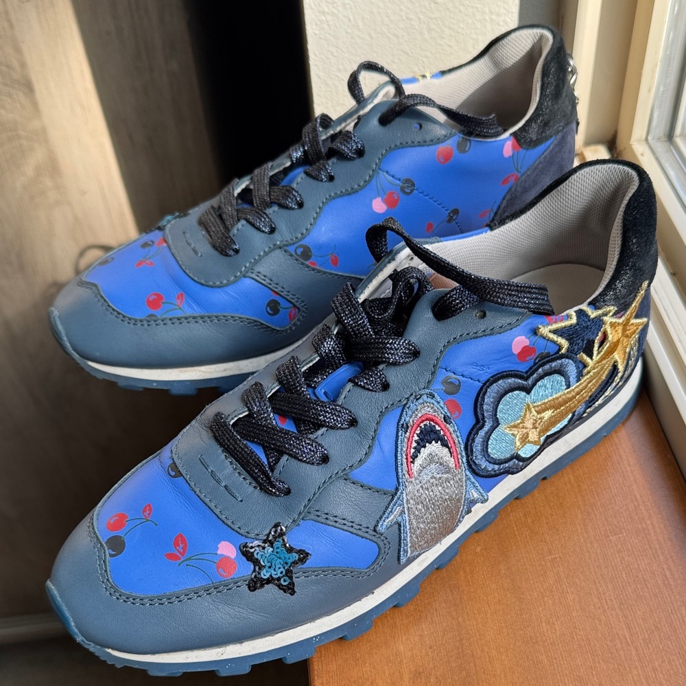 Coach Women’s 8.5B Shark Sneakers